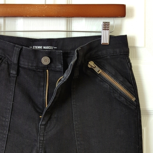 Etienne Marcel High Rise Zip Pocket Ankle Cropped Raw Hem Skinny Jeans Black 28 - Picture 7 of 16